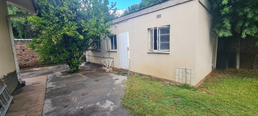5 Bedroom Property for Sale in Douglas Northern Cape